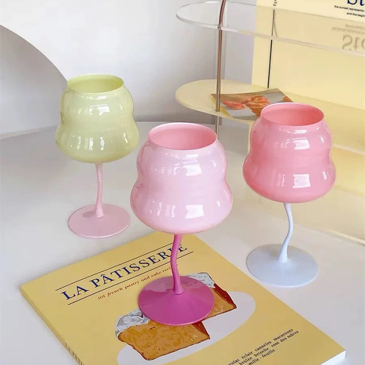 Vintage Macaron Delight Wine Glass Set