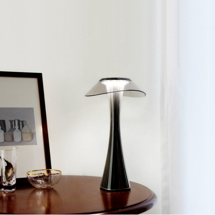 Lea Nordic led Table lamp 3-step dimmable